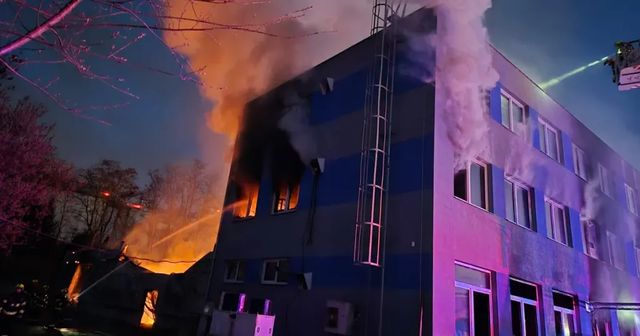 Byl zadržen jeden z podezřelých z žhářského útoku v Pardubicích