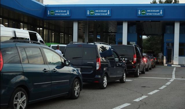Atenție, călători! Trafic intens la punctul de trecere a frontierei Leușeni, pe sensul de ieșire din țară