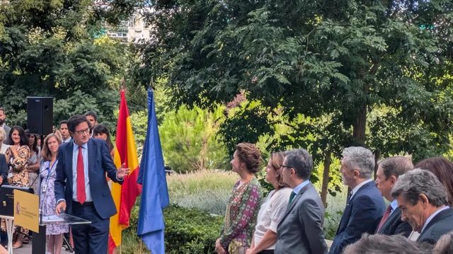 Óscar López: «Llevo seis años sin hablar en público, se intuye las ganas que tengo»