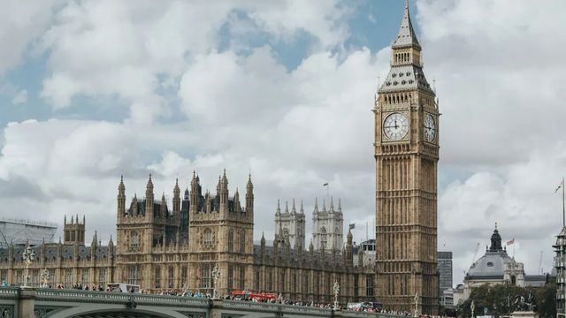 Una mujer detenida en Londres tras el apuñalamiento de cuatro hombres
