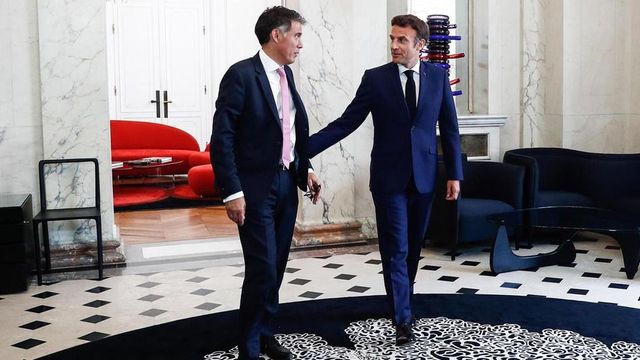 ++ I socialisti aprono a Macron, a mezzogiorno all'Eliseo ++