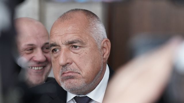 Не се меся в преговорите за кабинет, не знам да е поискана среща с кадри на ГЕРБ, каза Бойко Борисов