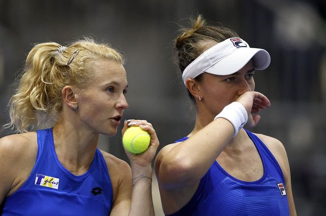 Krejčíková a Siniaková vítězně oživily úspěšnou deblovou spolupráci