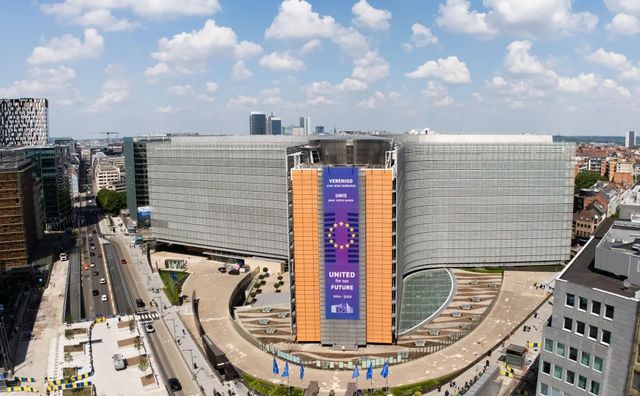 Европа ни осъди на 1,9 млн. евро глоба за забавяне с електронните системи за пътни такси