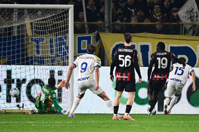 Il Milan a Parma non va oltre il pareggio 2-2