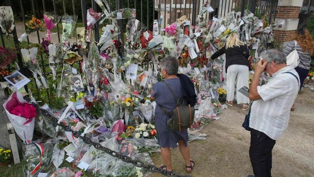 Oggi i funerali di Alain Delon: ammesse solo quaranta persone, vietato scattare foto