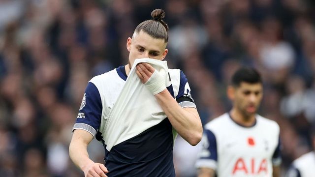 Tottenham a învins-o pe Aston Villa cu Radu Drăgușin integralist