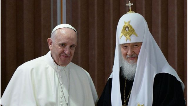 Papa Francisc, către Patriarhul Kiril: Nu se poate transforma în băiatul de altar al lui Putin. Cum a reacționat Biserica Ortodoxă Rusă