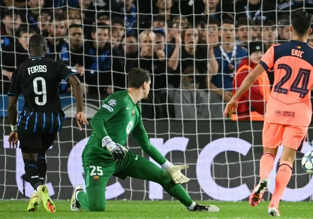 El Barça se rompe por la defensa