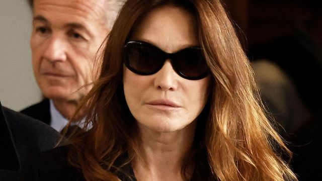 L'annuncio di Carla Bruni: 'Dopo 5 anni ho terminato la terapia per il cancro al seno'