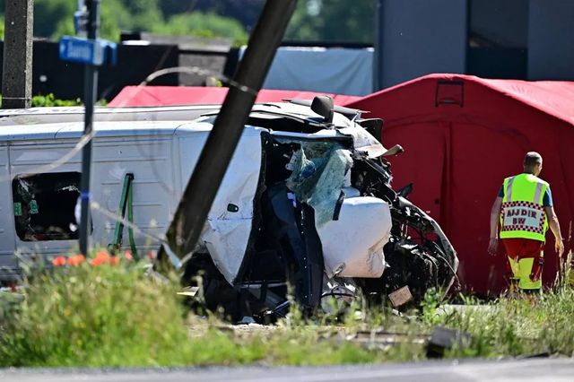 ++ Media, diversi morti nell'incidente allo scuolabus in Belgio ++