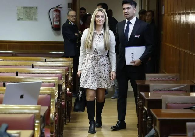 Los mensajes de Instagram entre 'Miss Asturias' y Barbón: «Tengo miedo»