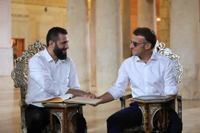 Explozii la Damasc, lângă hotelul unde este cazat Emmanuel Macron, aflat în vizită oficială în Siria