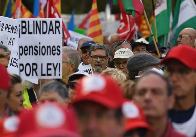 El Ejecutivo separa la subida de las pensiones en otro decreto para evitar sustos parlamentarios