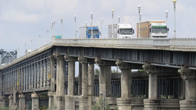 Затварят напълно Дунав мост за няколко часа