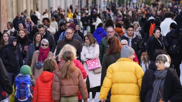 Dos municipios madrileños repiten como los más ricos de España, y uno de Jaén y Granada, los más pobres