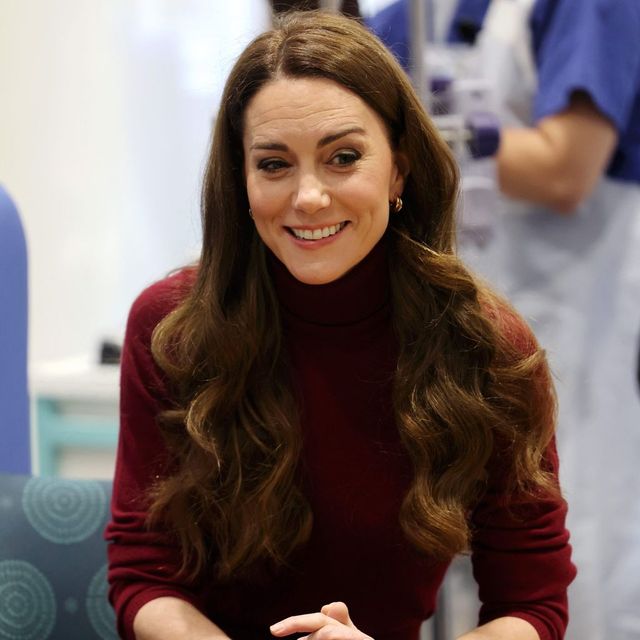 Kate Middleton a vizitat spitalul londonez unde a fost tratată pentru cancer pentru a le mulțumi medicilor