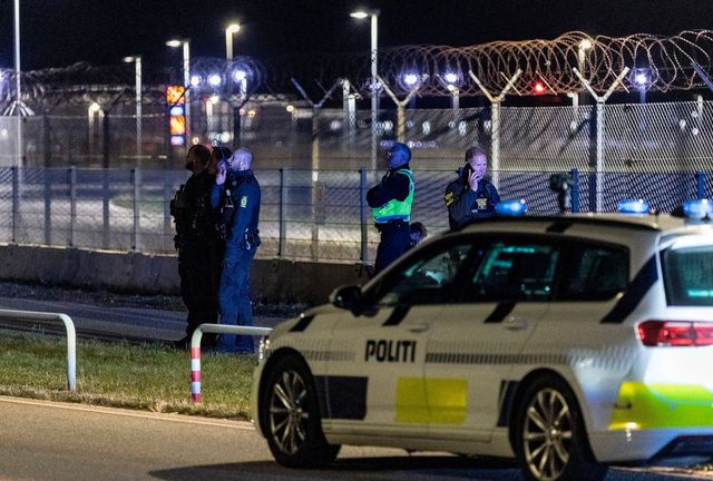 Aeroportul din Copenhaga închis din cauza dronelor neidentificate