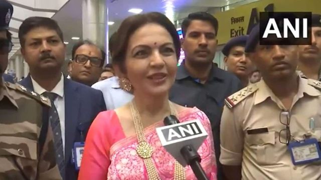 Nita Ambani Reaches Varanasi, To Offer Anant Ambani’s Wedding Invite At Kashi Vishwanath Temple