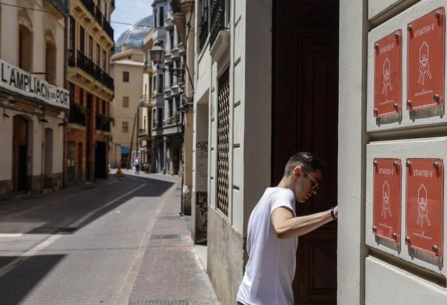 El Supremo avala que las comunidades de propietarios prohíban por mayoría cualificada los alquileres turísticos