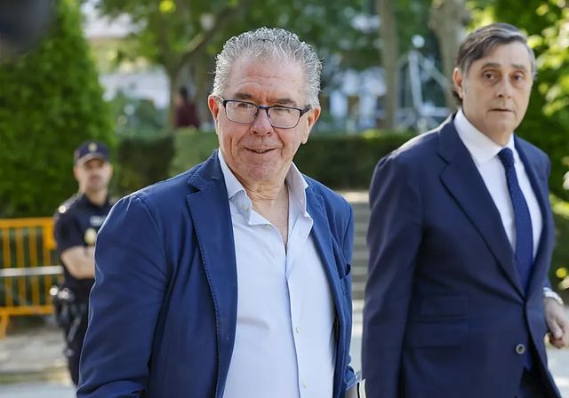 Granados defiende que en la Comunidad de Madrid «no se movía un clavo» sin Aguirre