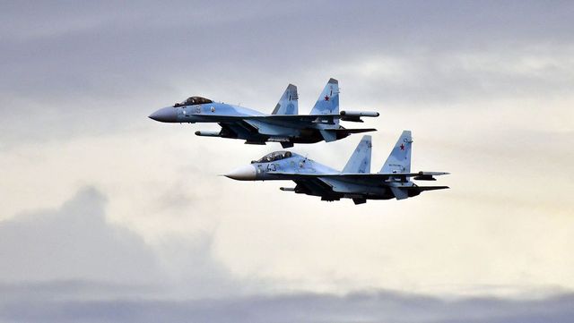 Иран отрича скоро да получи руски изтребители Су-35