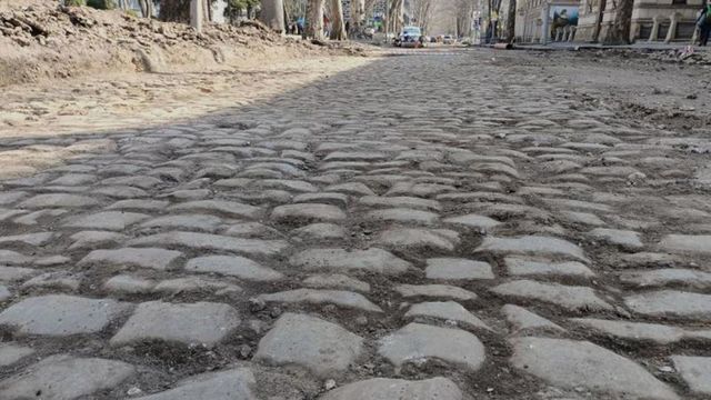 Ion Ceban anunță începerea lucrărilor de reabilitare a străzii 31 August 1989 din centrul Chișinăului