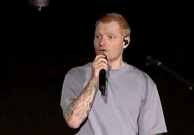 Ed Sheeran pide perdón por sus “errores” tras la polémica por la exclusión de Macklemore de su gira