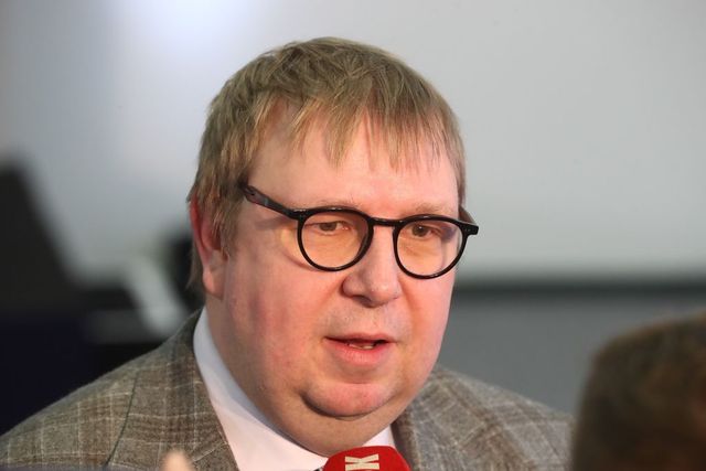 Juchelka podpoří návrat karenční doby, který chtějí navrhnout Motoristé