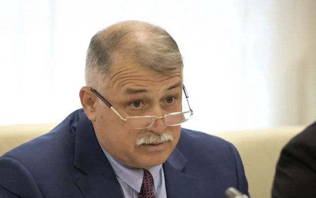 Ion Creangă, fostul șef suspendat al Direcției Juridice a Parlamentului, eliberat din funcție