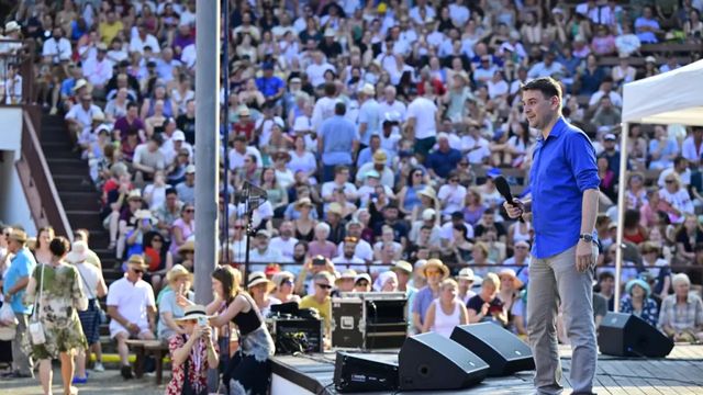 Publikum festivalu ve Strážnici vypískalo po Klempířovi i Macinku