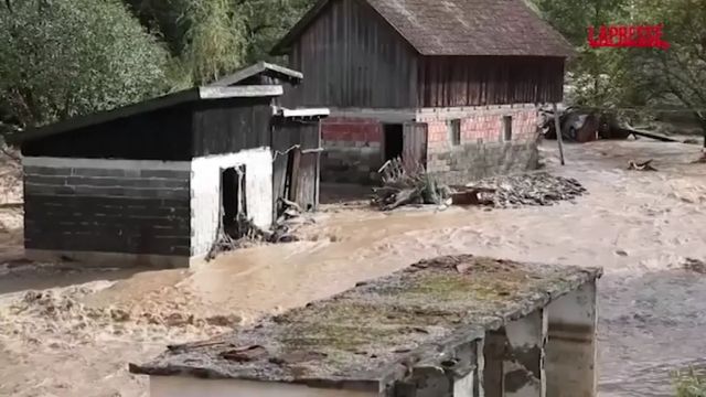 Le alluvioni in Bosnia hanno causato almeno 14 morti