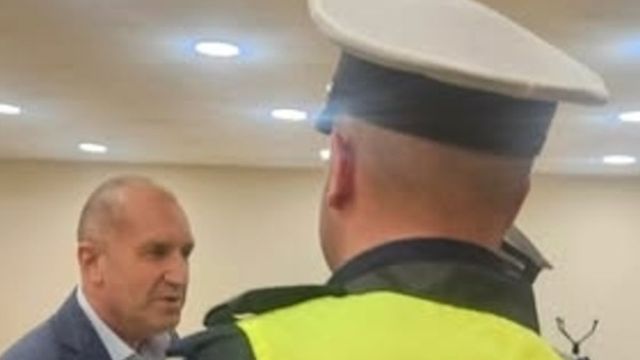 Румен Радев си плати глобата за неправилно паркиране от изборния ден