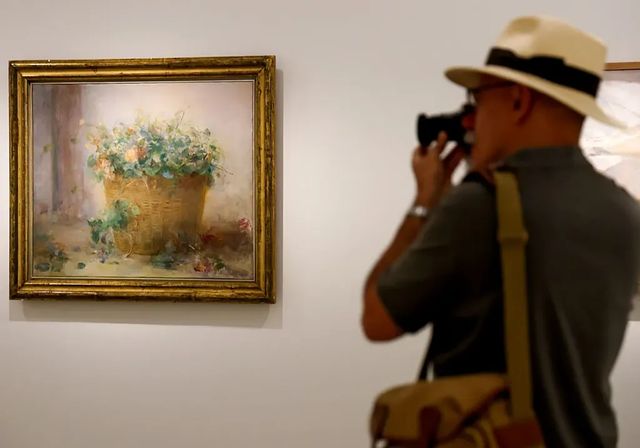 La pintura esencial y valiente de Carmen Laffón brilla en el Thyssen