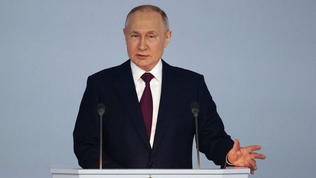 Nemzetközi elfogatóparancsot adott ki Putyinra a hágai Nemzetközi Büntetőbíróság