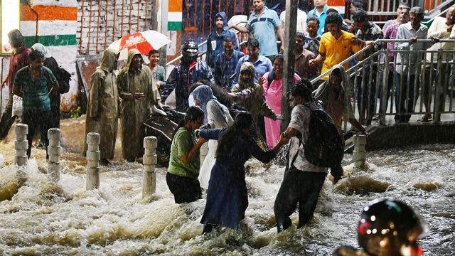 Serilingampally records 85 mm rainfall as heavy showers soak Hyderabad on Thursday