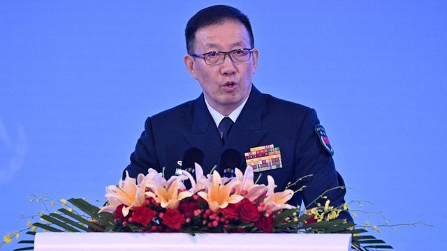 Cina, indagine per corruzione sul ministro della Difesa Dong Jun