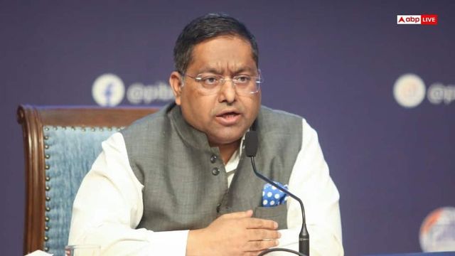 Not involved, says government amid controversy over religious group’s Eiffel Tower tour