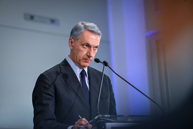 Lázár János érvénytelenítette a Pázmány Campus közbeszerzési eljárását