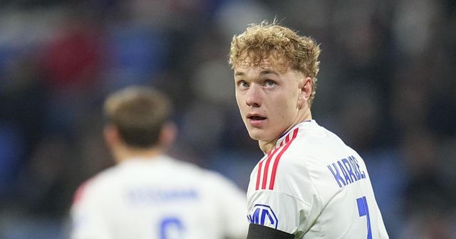 Karabec nedal penaltu, pak se rehabilitoval gólem