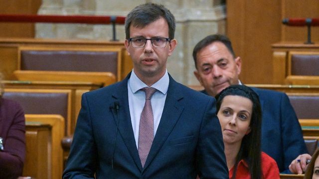 Bojkottálja a Fidesz az alkotmánybírák megválasztását