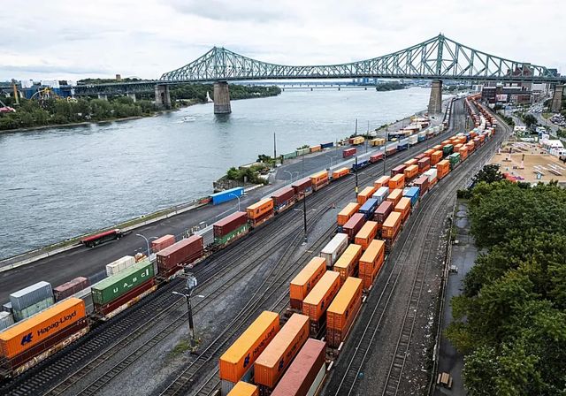 Canadá responde a Trump con aranceles de hasta el 50% a productos de Estados Unidos