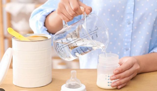 Încă un lot de lapte praf pentru sugari este retras din comerț