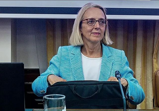 La Airef revisa el crecimiento de España y alerta del incumplimiento de todas las reglas fiscales