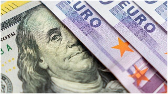 Curs valutar: Leul românesc crește în valoare cu 2 bani