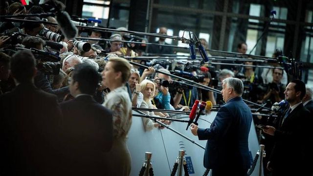 De mâine, Ungaria preia șefia Consiliului UE. Viktor Orban, prietenul lui Putin, face slujbă pentru Europa la biserică