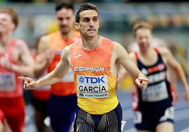 Mariano García se exhibe para pasar a la final de 1.500 y lo acompañará Carlos Sáez