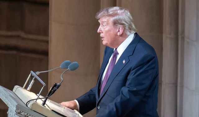 Donald Trump amenință din nou Iranul