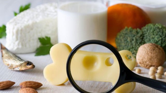Половин тон млечни продукти без документи спипаха на границата