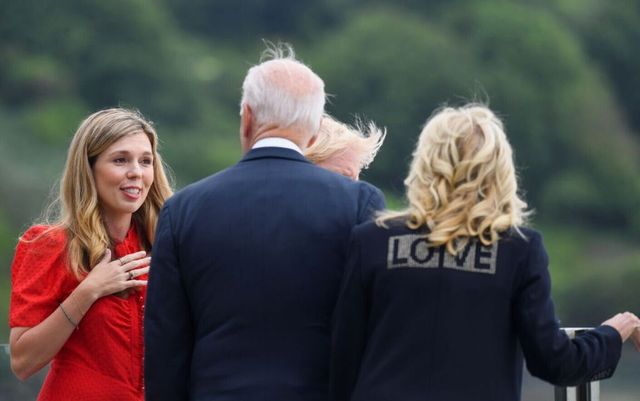 Jill Biden, mesaj de unitate la la Summitul G7, scris pe jachetă
